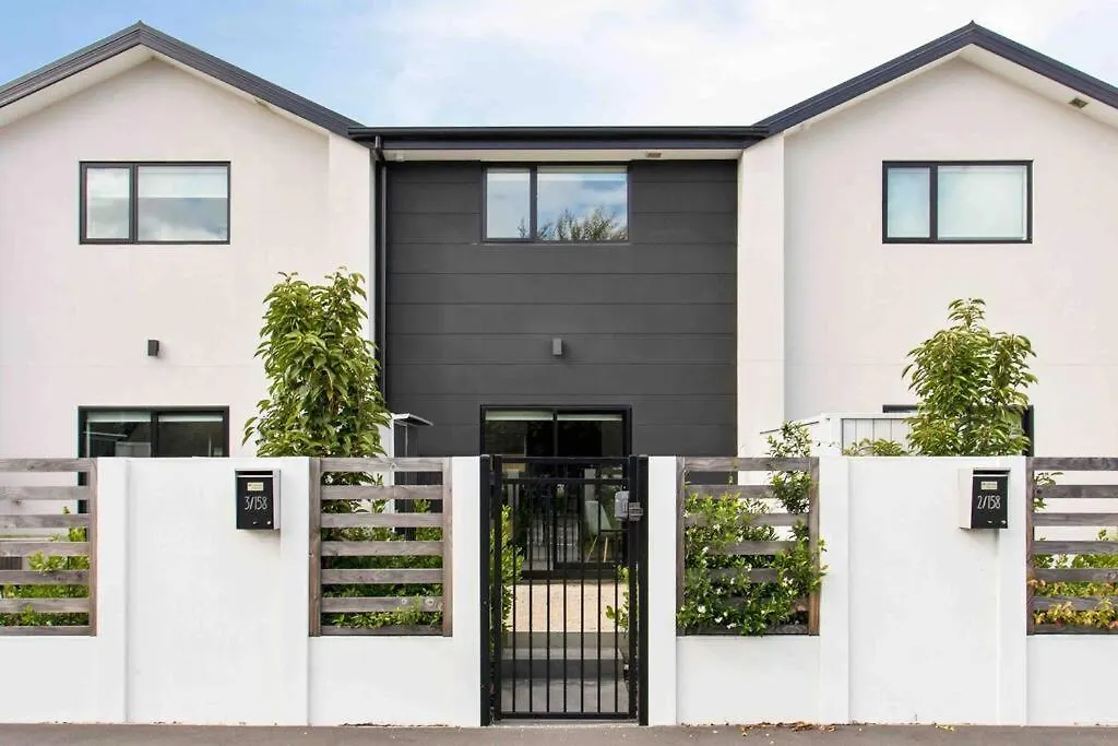 Exceptional Value For Money Sunny Warm 5 Mins Cbd Apartment Christchurch