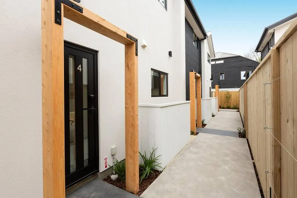 Exceptional Value For Money Sunny Warm 5 Mins Cbd Apartment Christchurch
