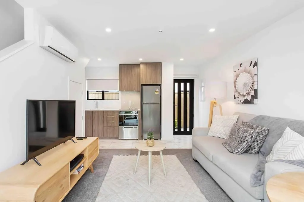 Exceptional Value For Money Sunny Warm 5 Mins Cbd Apartment Christchurch 0*,